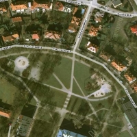 Zdjęcie satelitarne kształtu placu