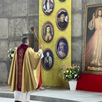 Poświęcenie obrazu Jezusa Miłosiernego