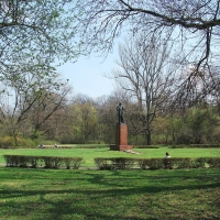 Pomnik Edwarda Mandella House