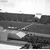 Samochody na stadionie