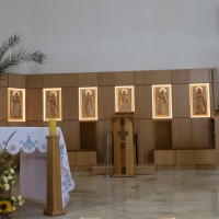 Płaskorzeźby dwunastu apostołów