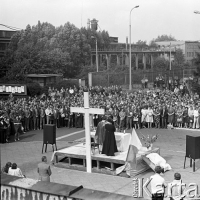 Msza święta podczas strajku w Hucie Warszawa 28.08