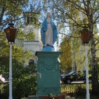 Figurka Matki Boskiej Nieustającej Pomocy