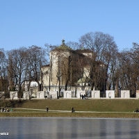 Widok od stawu