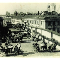 Montaż neonu