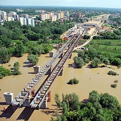 Powódź podczas budowy