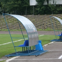 Stadion - ławki drużyn