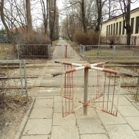 Przejazd tramwajowy koło domu dziecka