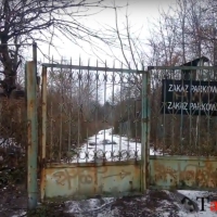 Brama do opuszczonych ogródków