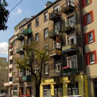 Front kamienicy