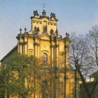 Front kościoła