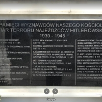 Tablica pamięci ofiar terroru