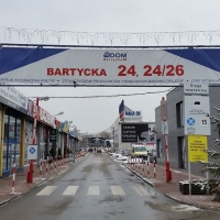 Wjazd do Bartyckiej 24