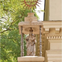 Kościół św. Anny - statua