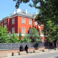 Ul. Sierakowskiego 10