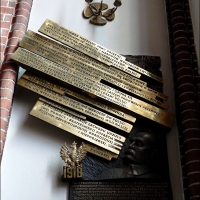 Tablica poświęcona marszałkowi Józefowi Piłsudskiemu